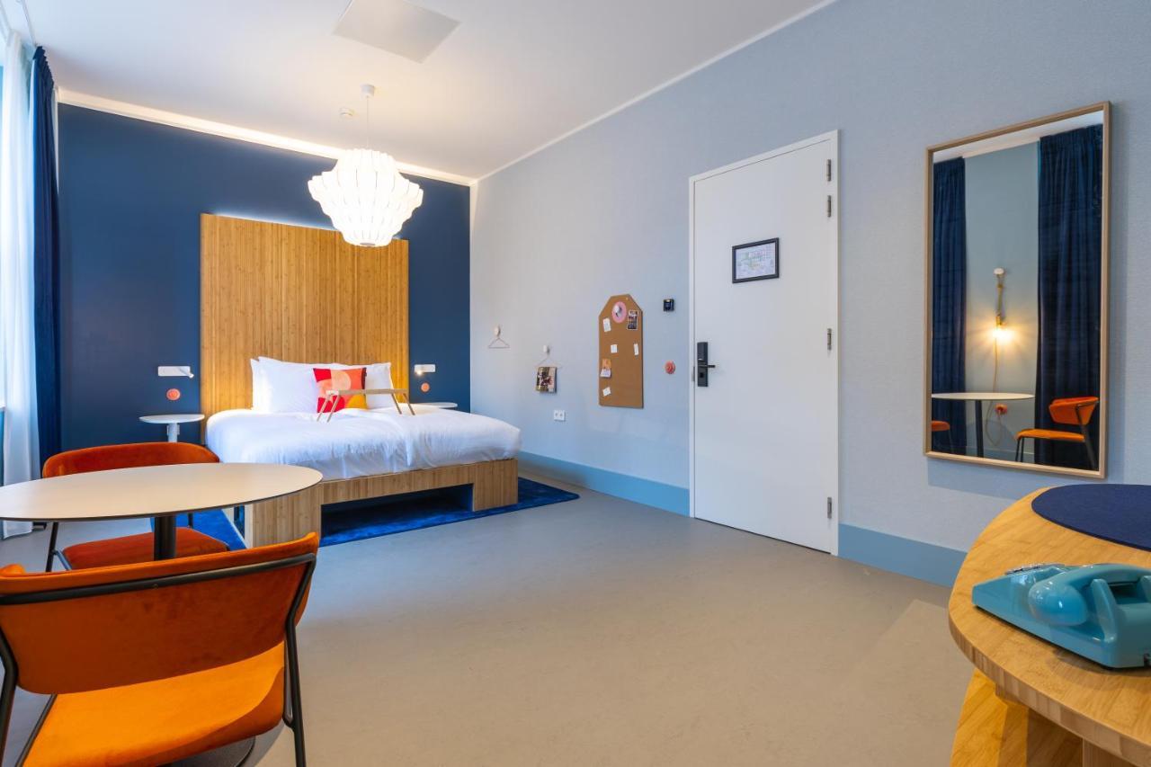 Hotel Vie Via - Just A Room Leeuwarden Buitenkant foto